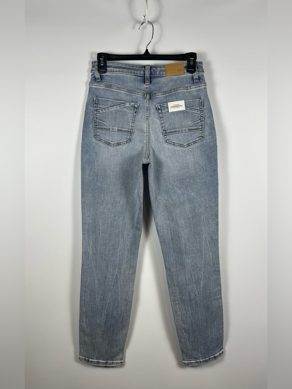 BKE ELLIE High Rise Mom Jean Size 25 Inseam 28” NWT - Picture 4 of 10
